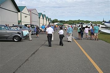 Longville hosts fly-in, drive-in pancake breakfast