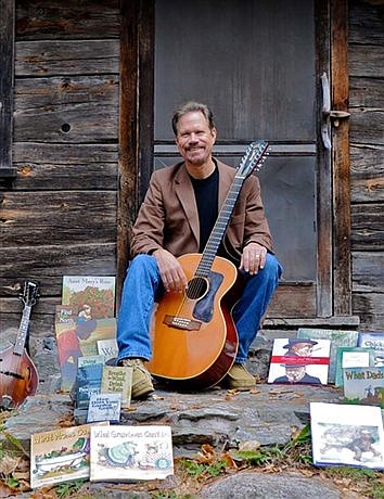 Kitchigami Regional Library hosts Douglas Wood